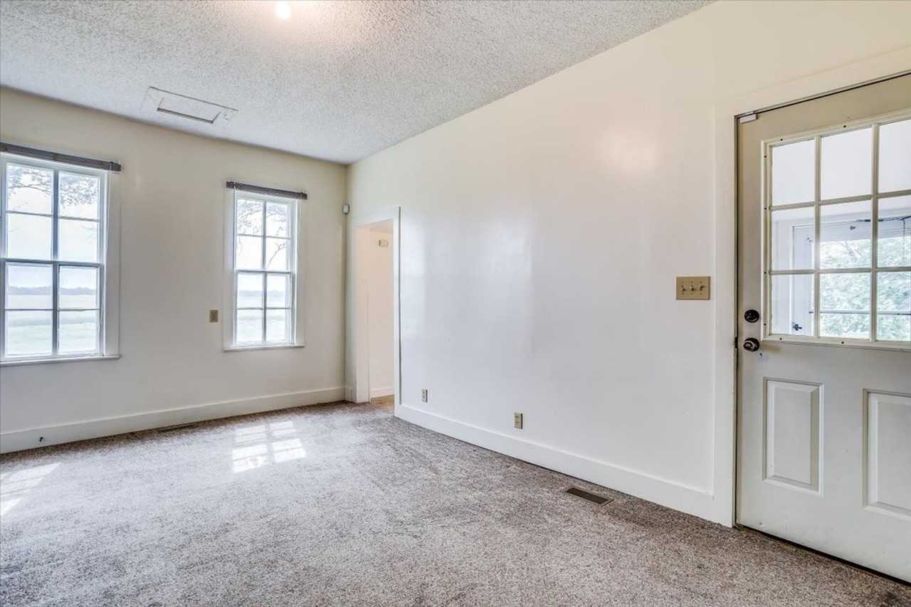 8733 W 73rd St N - Photo 2 of 11