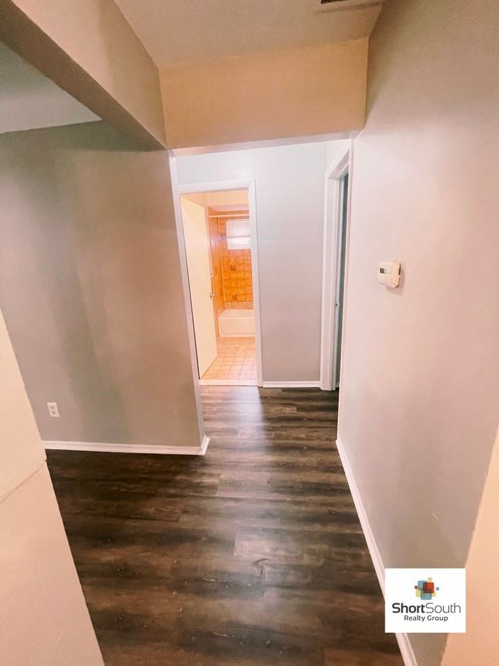 48139 Meadow Ln - Photo 3 of 9