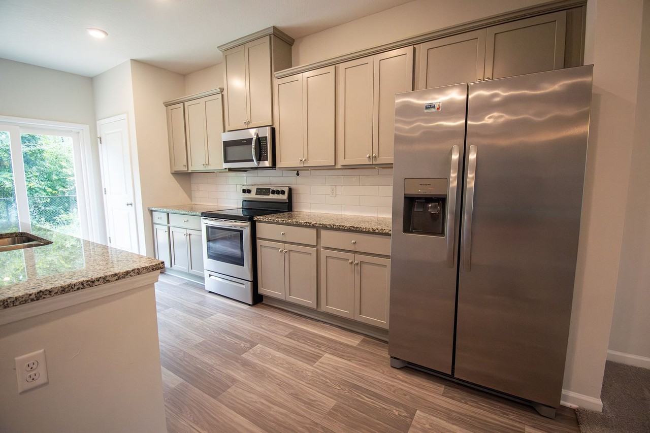 57 White Pine Way - Photo 5 of 33