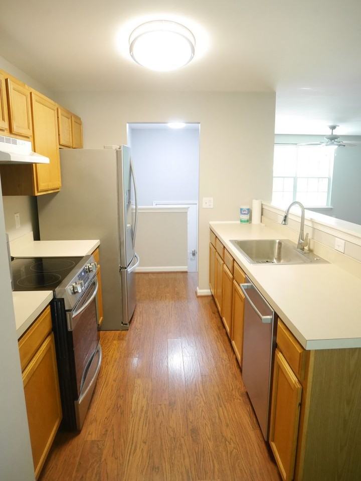 29254 Corbin Pkwy - Photo 3 of 30
