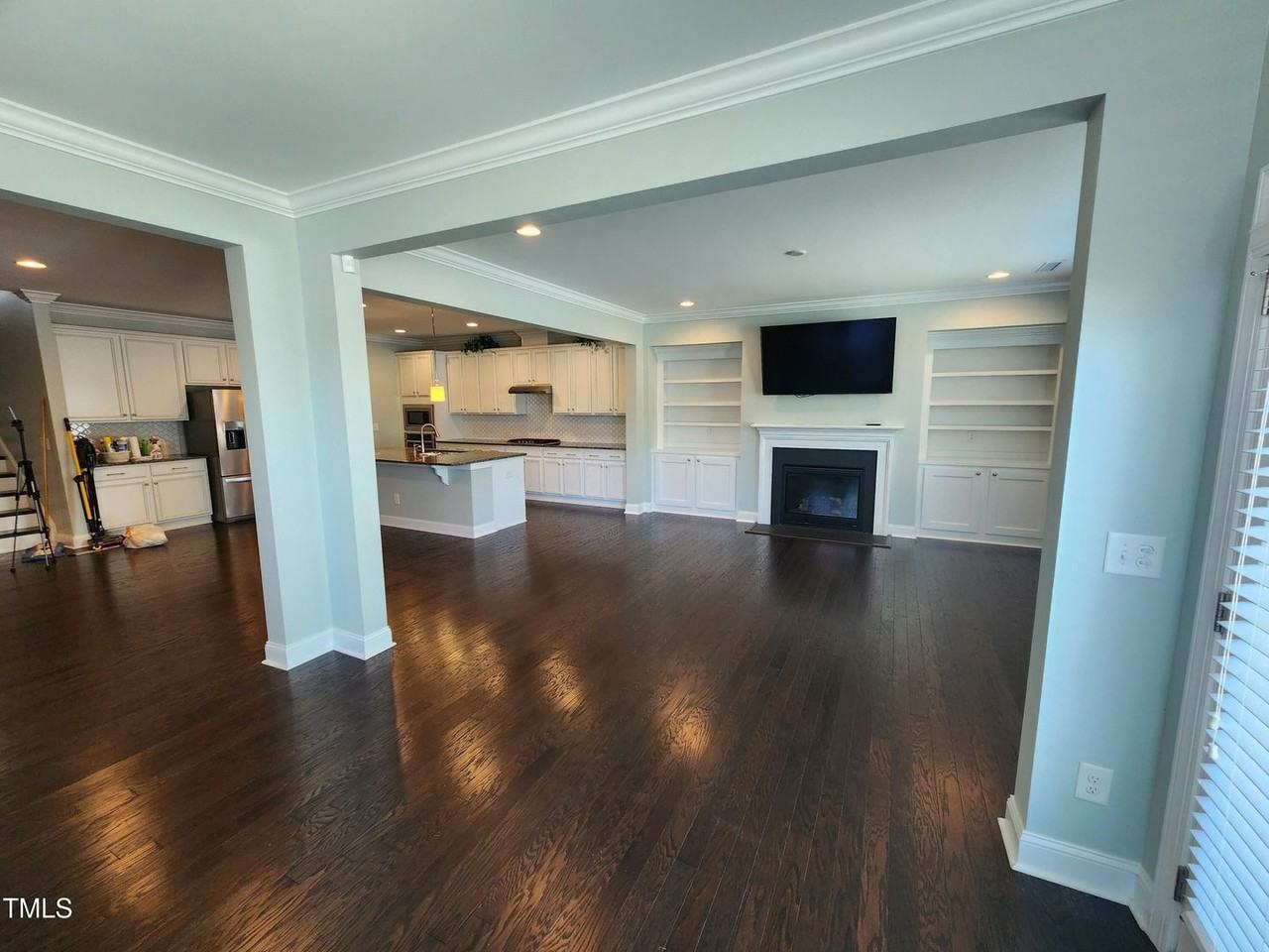 712 Chelsea Grove Dr - Photo 2 of 23