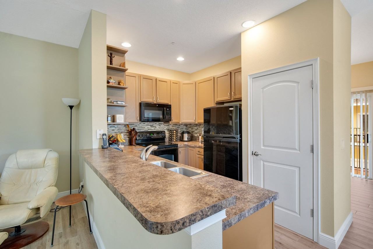 28 W Esther St #A - Photo 6 of 24