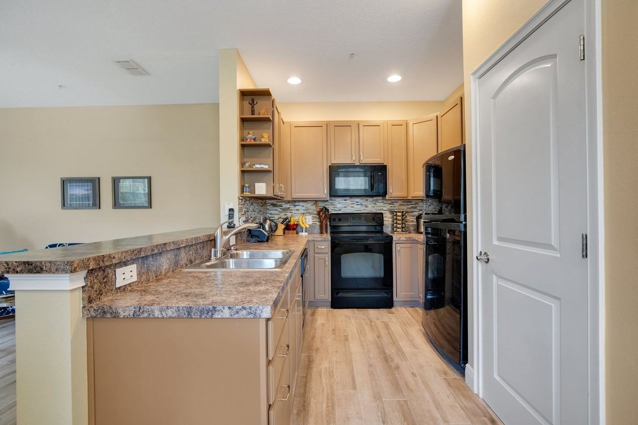 28 W Esther St #A - Photo 7 of 24