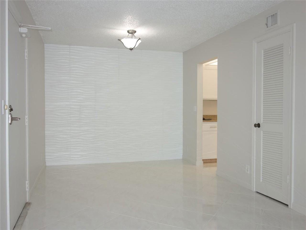 6323 Bay Club Dr #6323A - Photo 6 of 8