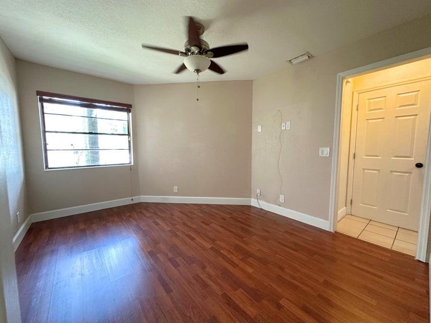 6557 Nw 172nd Ln - Photo 7 of 8