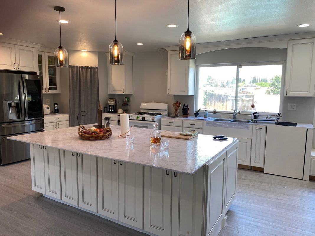 15375 La Belle St - Photo 2 of 5