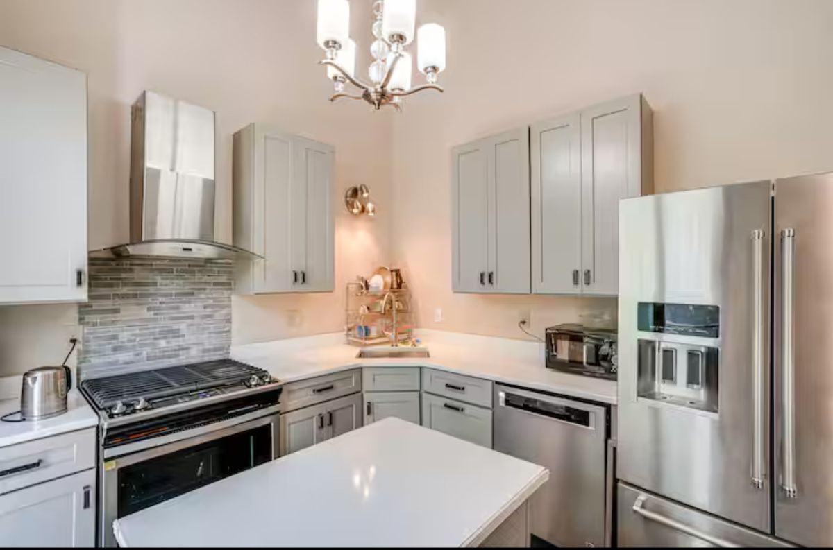 214 Walnut Ln - Photo 2 of 17