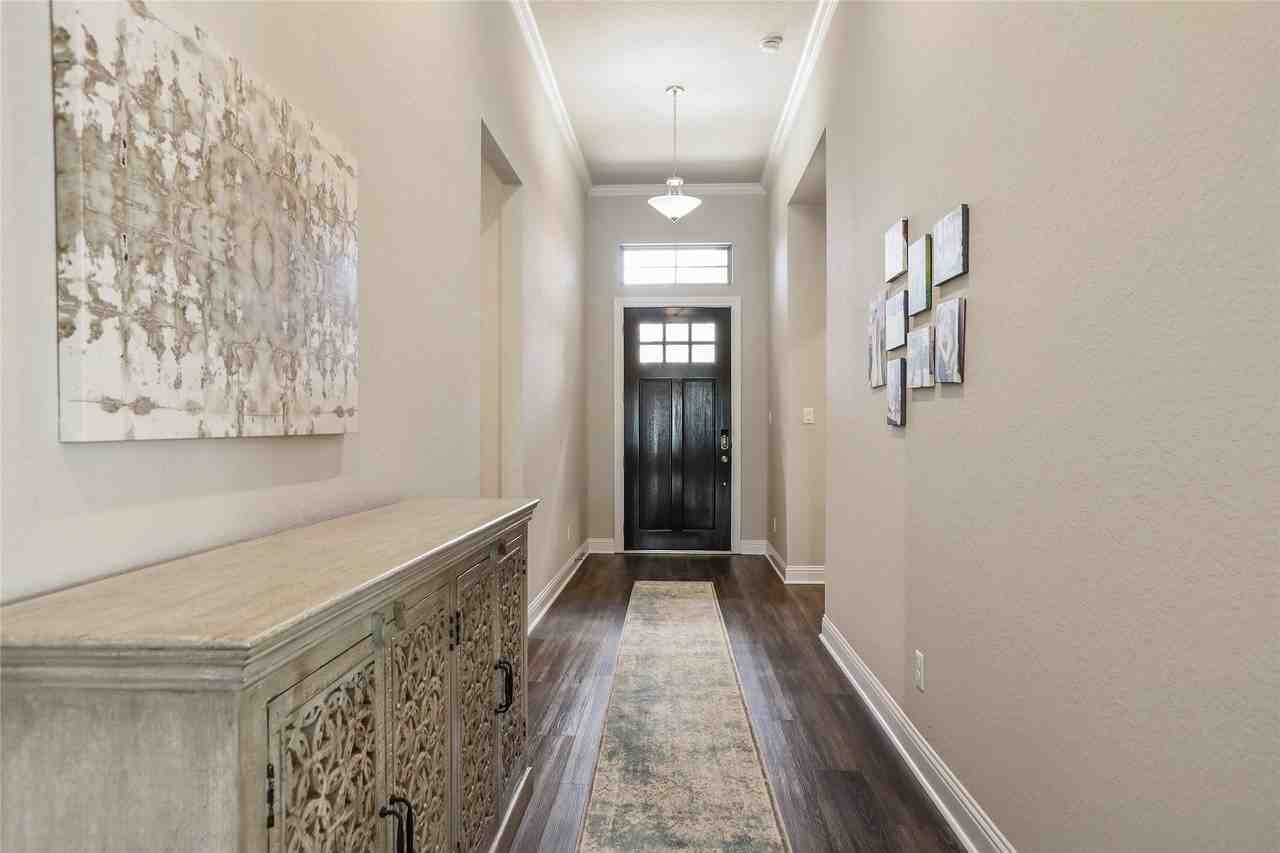 50 Wyatt Oaks Dr - Photo 4 of 32