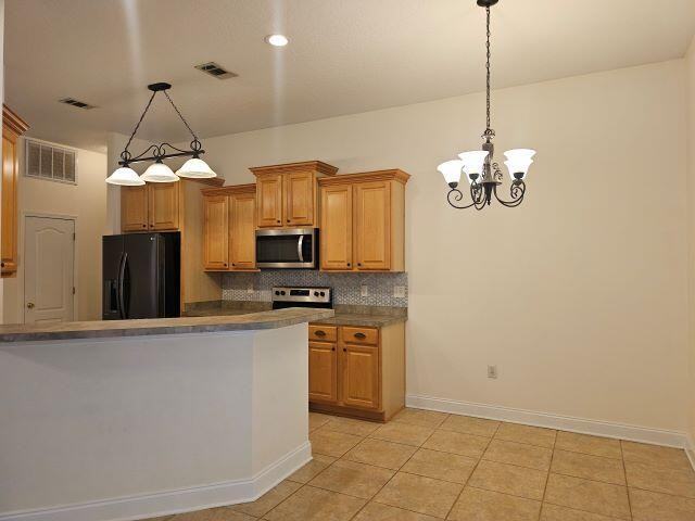 4695 Lovegrass Ln - Photo 7 of 27