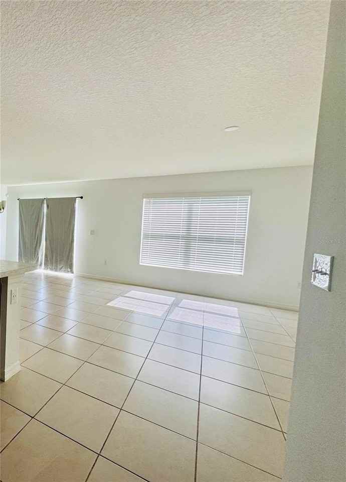 1516 Mattie Pointe Place - Photo 5 of 21