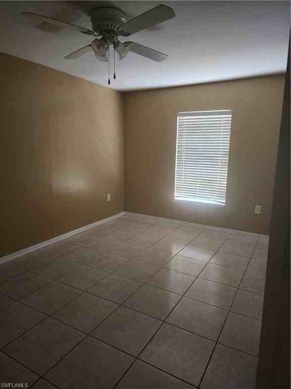 647 Dubarry Ave S - Photo 3 of 7