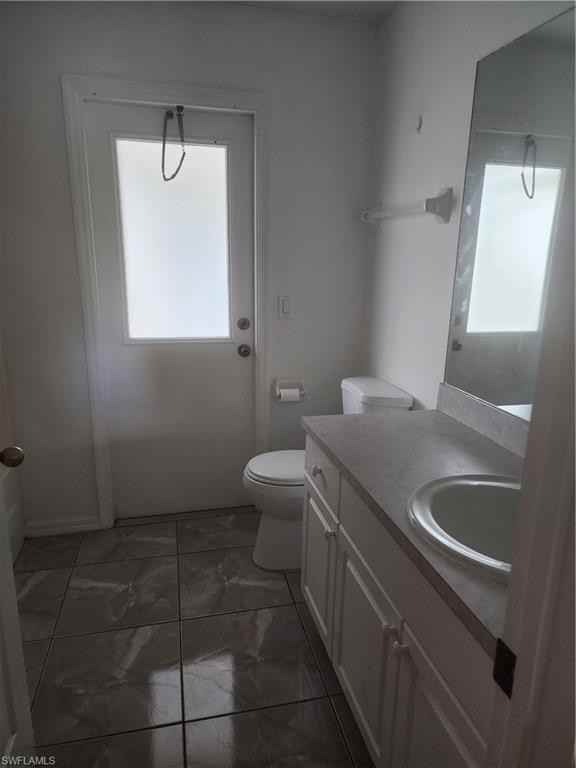 647 Dubarry Ave S - Photo 4 of 7