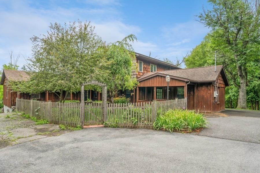 10 Wisner Trl - Photo 2 of 36