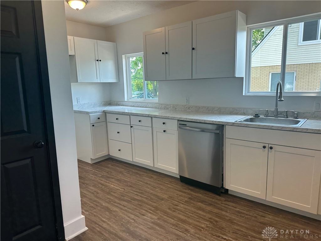 2520 Harshman Rd - Photo 6 of 27