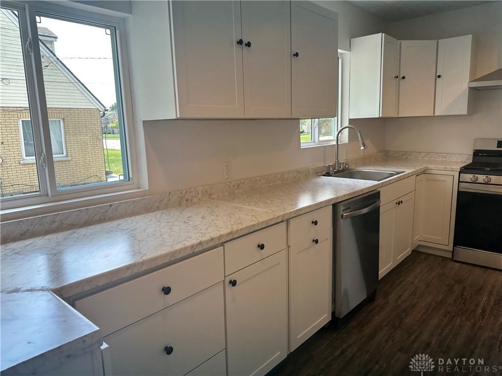 2520 Harshman Rd - Photo 7 of 27