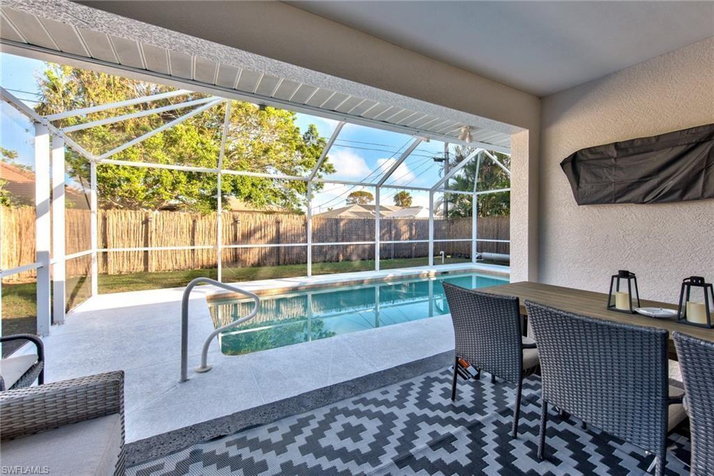 725 95th Ave N - Photo 7 of 24