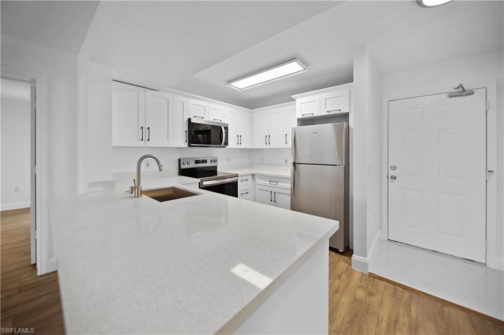 8264 Key Royal Cir - Photo 7 of 18