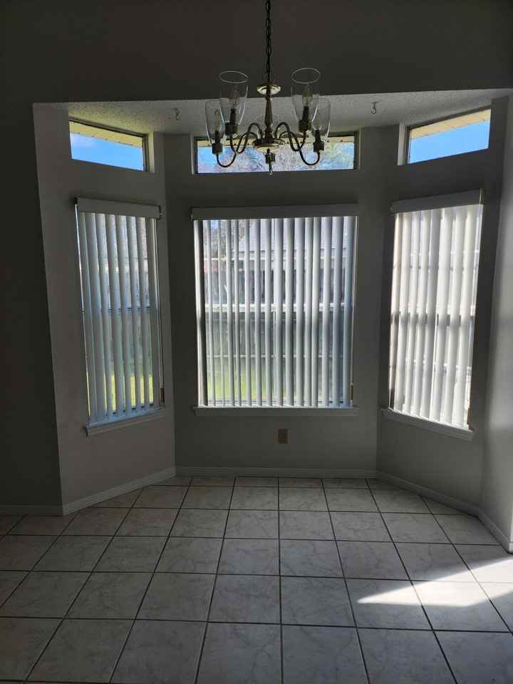 1891 Heartland Dr - Photo 3 of 7