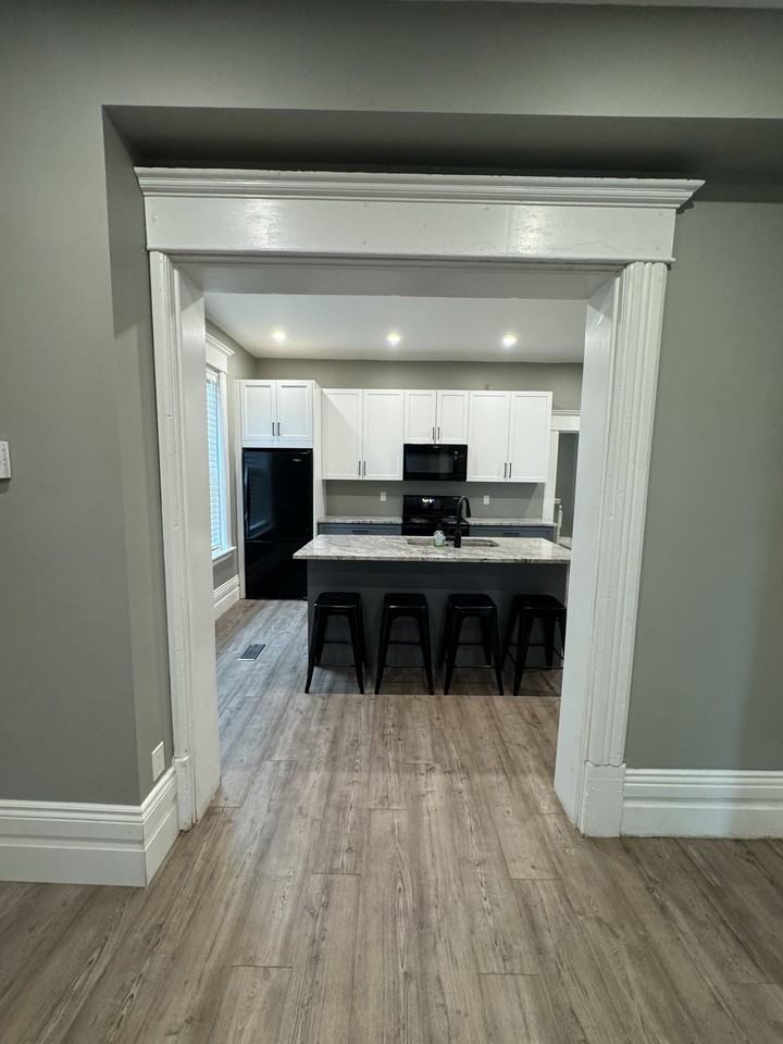 203 - 203 Rubidge St - 201/203 Rubidge St - Photo 2 of 47