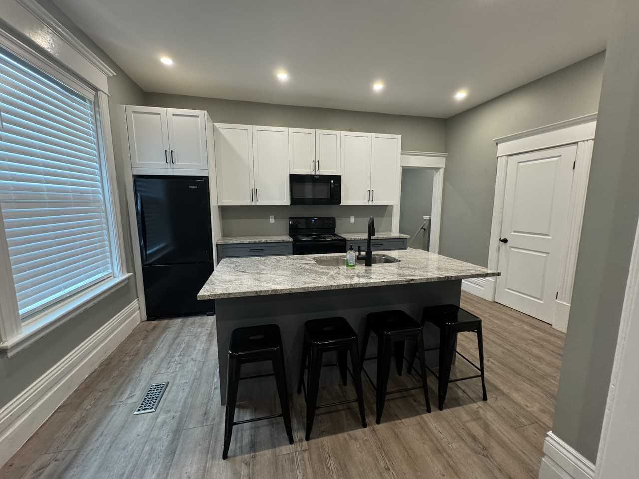 203 - 203 Rubidge St - 201/203 Rubidge St - Photo 7 of 44