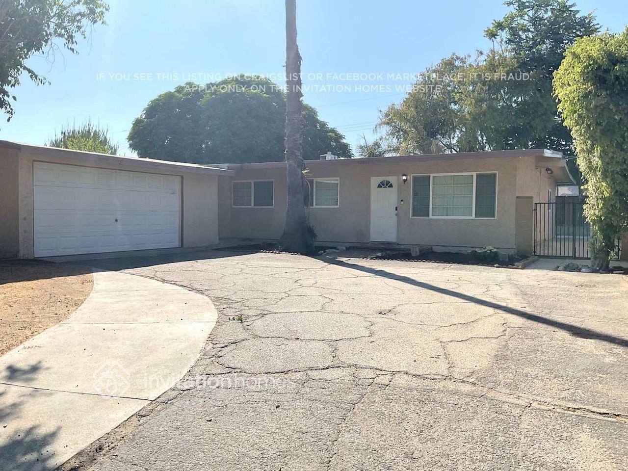 12601 Mercer St - Photo 2 of 20