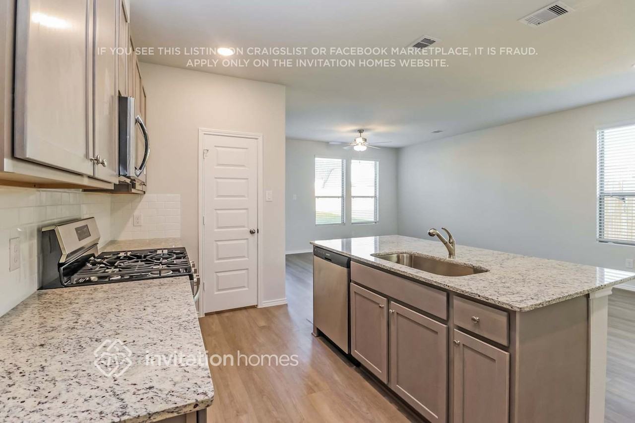 5628 Poinsettia Pl - Photo 7 of 18