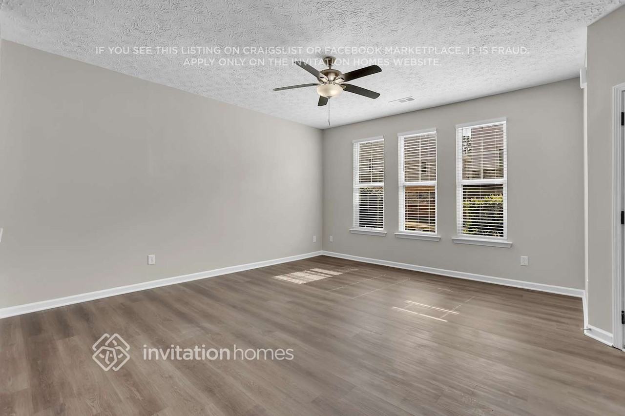 4904 Heritage Cir - Photo 2 of 21