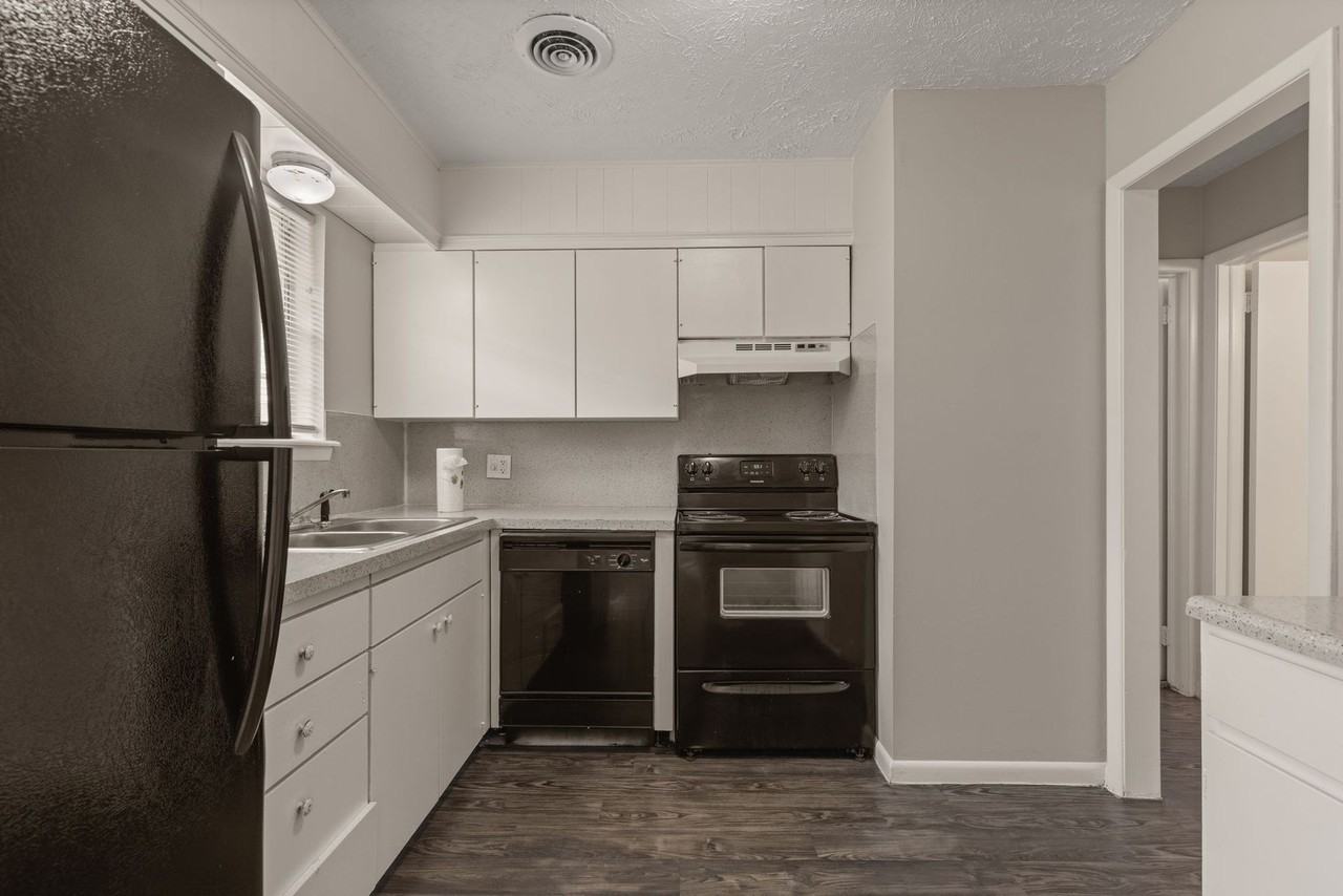 Crossings at Clairemont - Photo 4 of 50