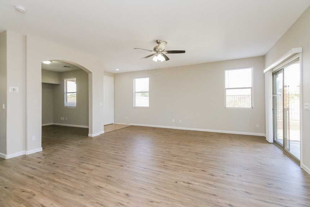 23331 S 215th St - Photo 3 of 19