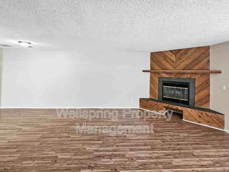 305 S Richmond Rd #B - Photo 2 of 15