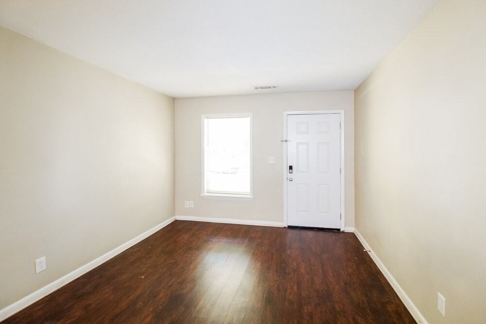 5151 Hillside Dr Nw - Photo 3 of 15