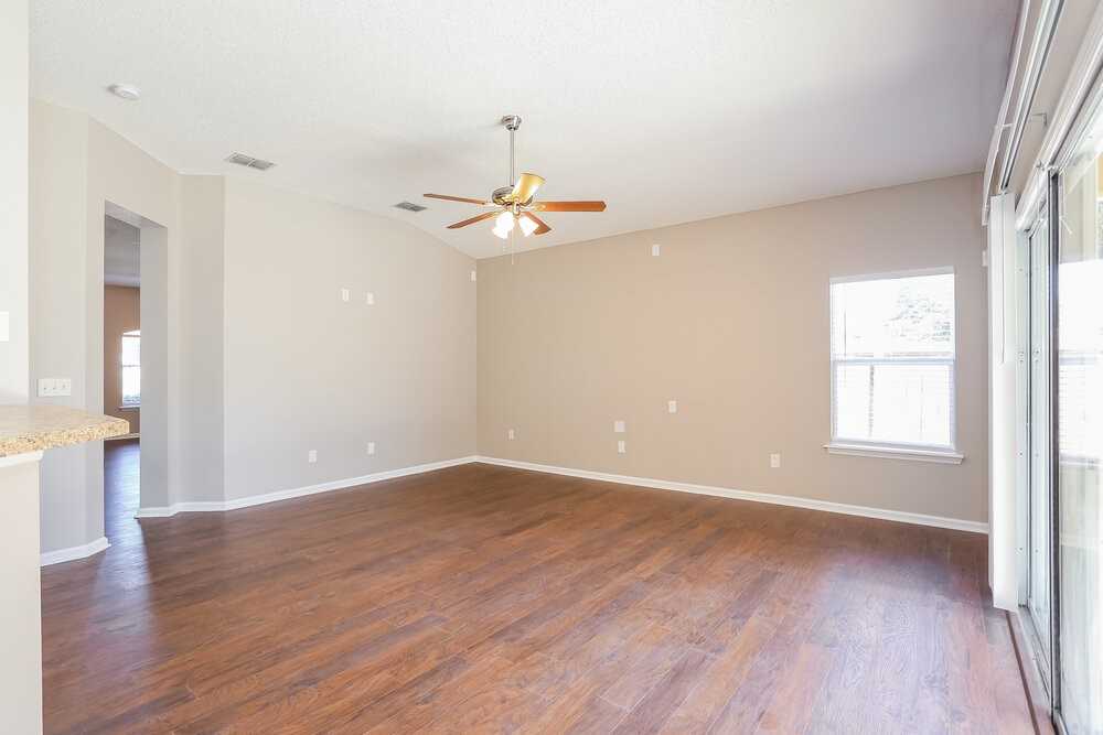 896 Bonaparte Landing Blvd - Photo 5 of 19