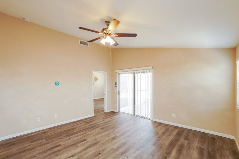 25670 W St Kateri Dr - Photo 4 of 16