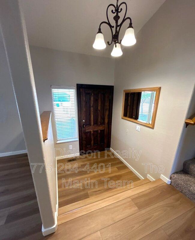157 Cecilia Ct - Photo 2 of 32