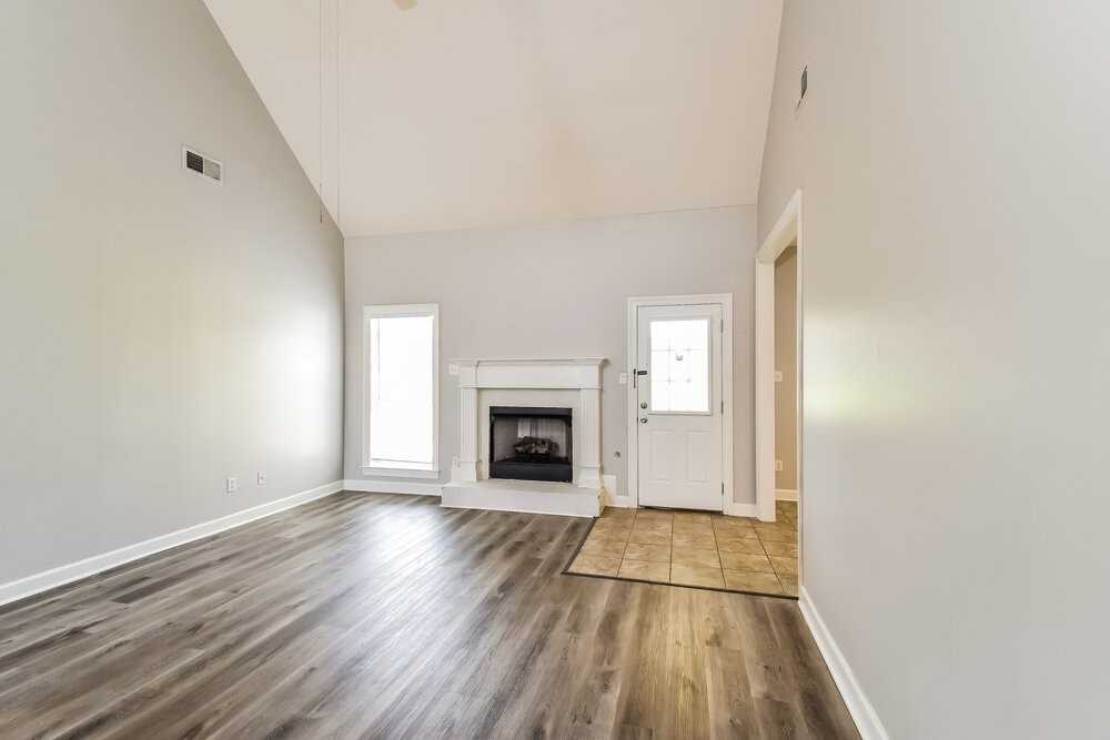 1275 Heritage Lake Dr - Photo 5 of 17
