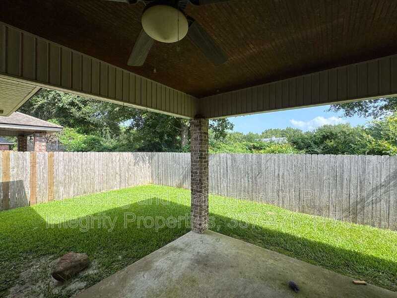 410 Milton Estates Ln - Photo 3 of 22