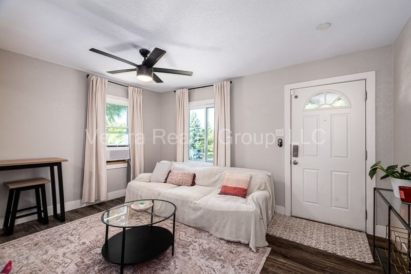 1176 Xenia St - Photo 6 of 22