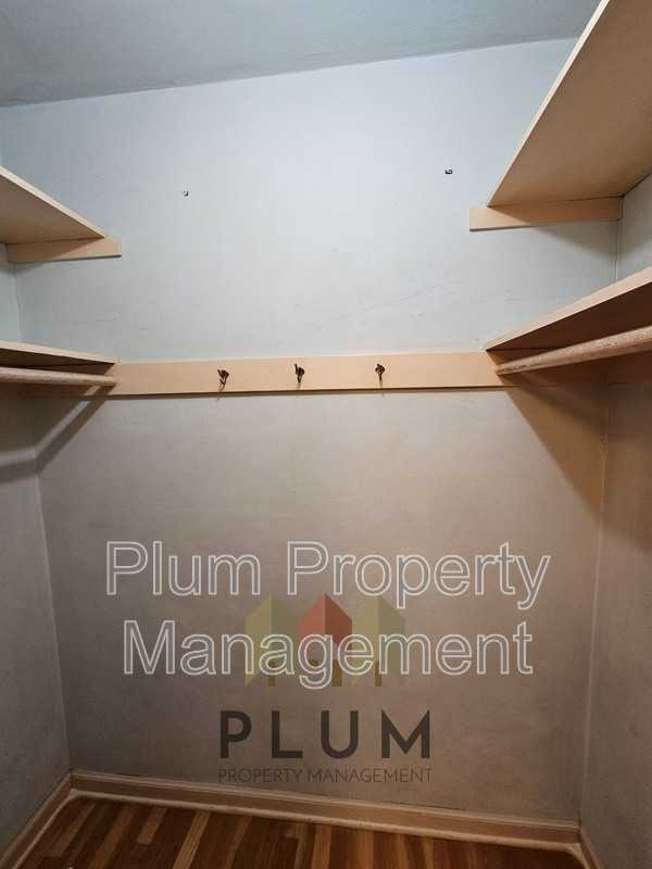 407 S 5th St E - Photo 5 of 30