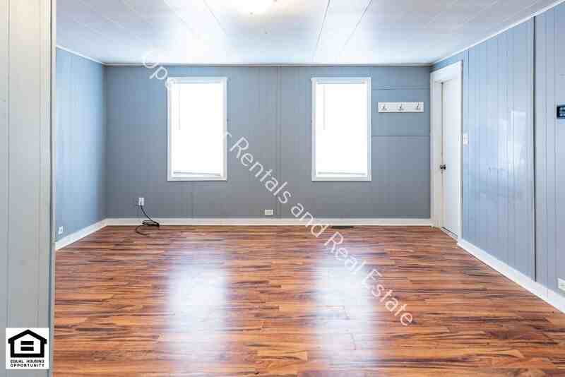 17425 State Road #104 - Photo 2 of 12