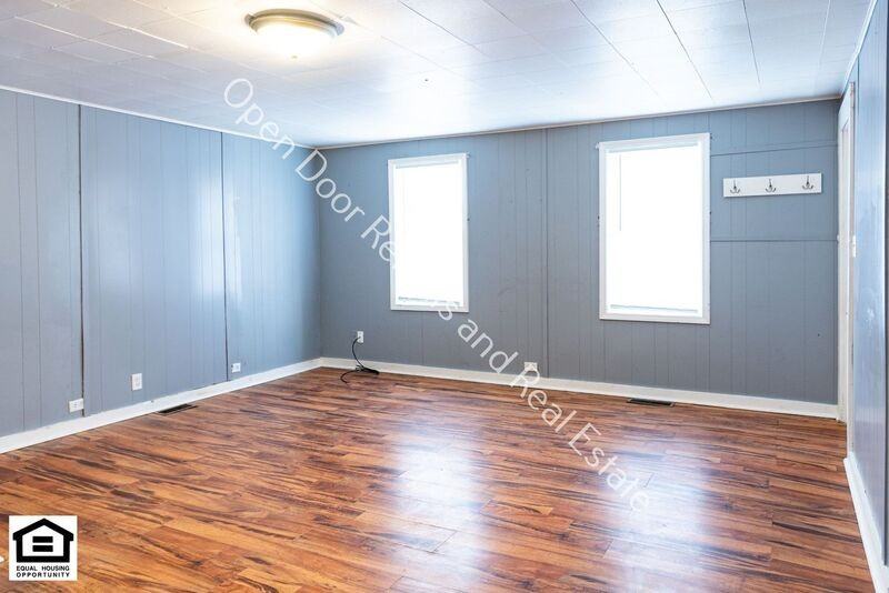 17425 State Road #104 - Photo 3 of 12