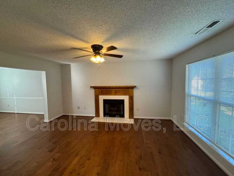 9 Ivy Springs Dr - Photo 3 of 20