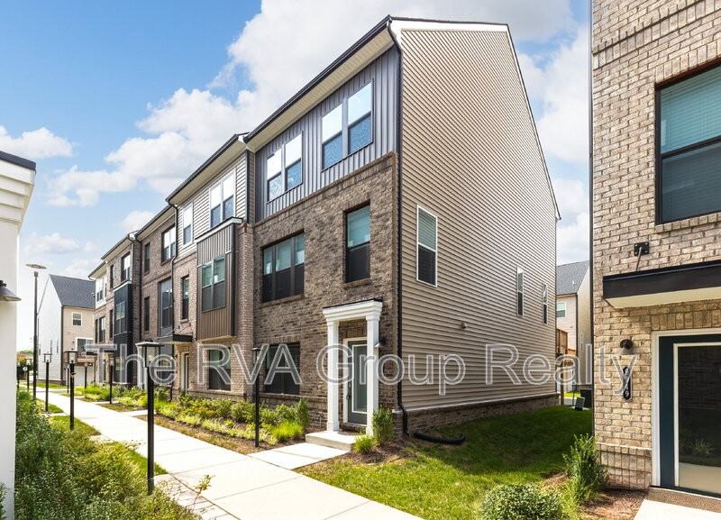 9951 Albright Knot Way - Photo 2 of 50