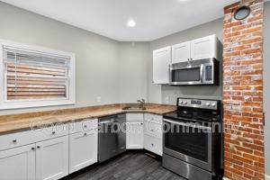 featured image of 620 Auburn Ave #2