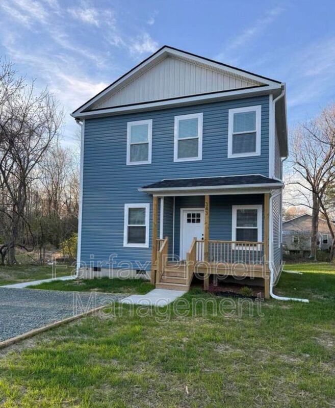 343 Foster St - Photo 3 of 29