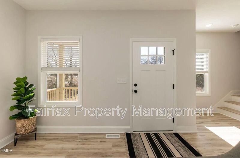343 Foster St - Photo 6 of 29