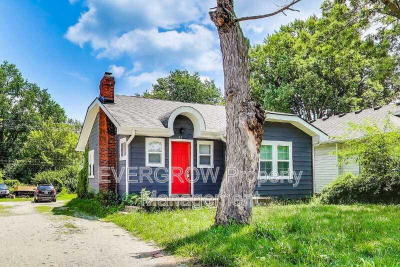 33 S Lynhurst Dr - Photo 2 of 21