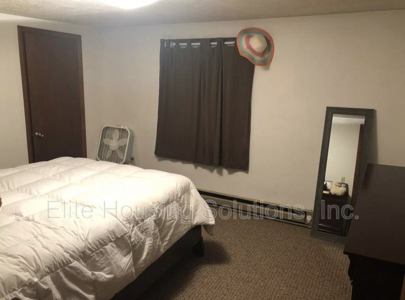 108 E Buck Ave - Photo 4 of 9