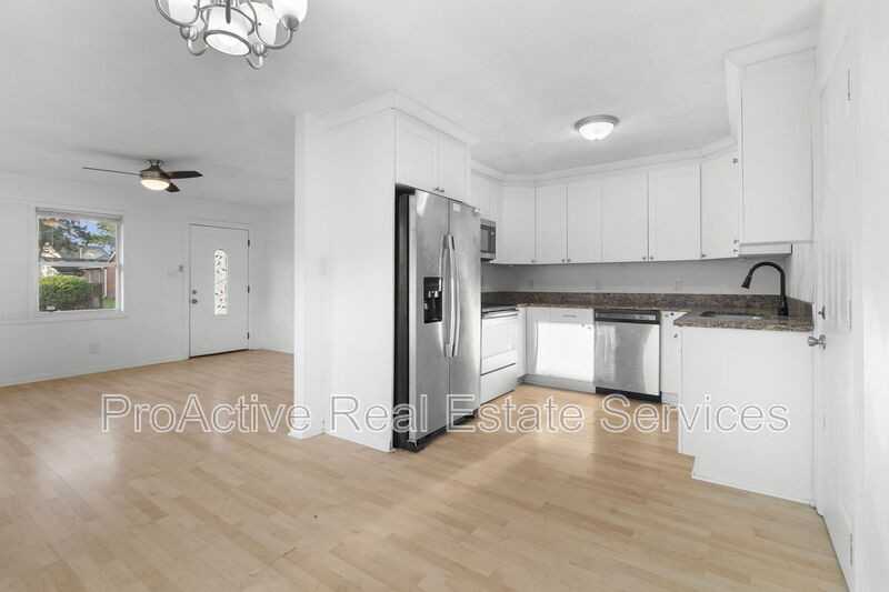 905 Tifton St - Photo 5 of 15