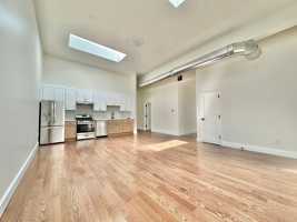 featured image of 402 Crown St