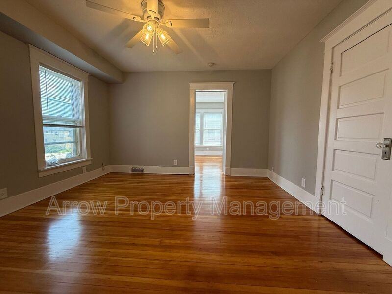 1820 A St #2 - Photo 3 of 6